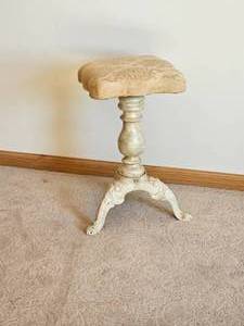 lot 354 image: Cast Iron Victorian Piano Stool