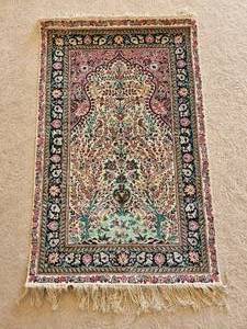 lot 204 image: Vintage Floral Kerman Persian Silk Prayer Rug