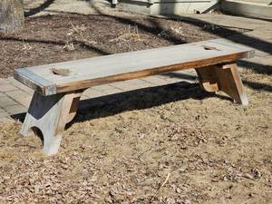lot 6 image: Primitive Hatch Cover Farmhouse Bench  5 foot