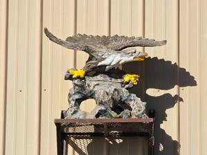 lot 209 image: Carved Wooden Eagle Mount