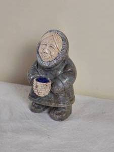 lot 56 image: Alaskan Soap Stone Carving Inuit Woman with Blue Berries