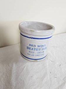 lot 62 image: Vintage Red Wing Stoneware Beater Jar Crock