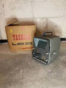 lot 453 image: Retro 8mm Movie Editor