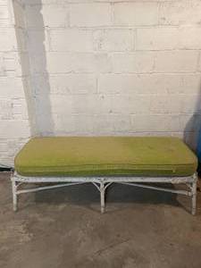 lot 189A image: Vintage Wicker Daybed