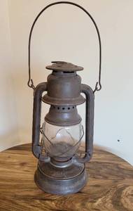 lot 182 image: Antique Hibbard Spencer Bartlett Oil Lantern