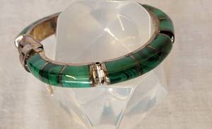 lot 120 image: Heavy 950 Sterling Silver Malachite Gemstone Bracelet