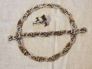 lot 123 image: Mexico Sterling Silver Necklace  Bracelet  Earring Set  Emma JLF 90g