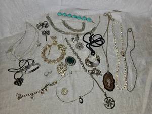 lot 154 image: Silver & Rhinestone Themed Costume Jewelry Group