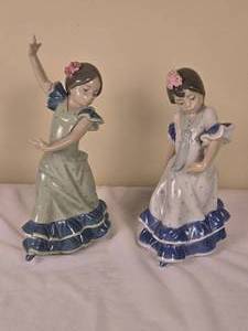 lot 74F image: Lladro Painted Ceramic Studio Art Statue - Juanita - Iolita