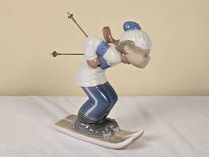 lot 74C image: Lladro Painted Ceramic Studio Art Statue - Puppet Skier - Juan Huerta