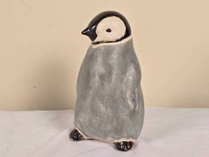 lot 68A image: Adorable Vintage Ceramic Animal Statuette - Andersen Designs - Penguin