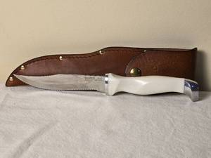 lot 89 image: Cutco Serrated Hunting Knife with Faux Pearl Handle