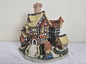 lot 312 image: David Winter Cottage - The Parsonage - 1984