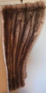 lot 158 image: Vintage Real Mink Fur Stole Wrap
