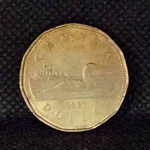 lot 35 image: 1987 Canadian Loonie Dollar Coin