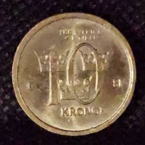 lot 53 image: 10 Sweden Krona