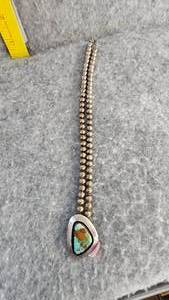 lot 61 image: Vintage Navajo SilverTurquoise Necklace, Beautiful Piece
