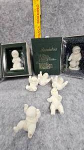 lot 82 image: Snowbabies Tumling in the snow, Now I Lay me Down to Sleep, Shall I Play a Tune