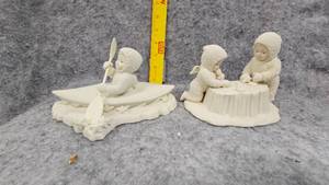lot 91 image: Snowbabies Crossing Starry Skies, Stars in a Row, Tic Tac Toe