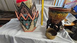 lot 18 image: Flower Pots, Ceramic Pots, Plant Stand, Misc