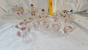 lot 29 image: Glass Tea Set