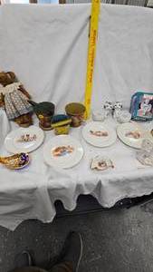 lot 117 image: Vintage Small Buckets, Cat Candle Holders, Asst Plate, Angel Figurine