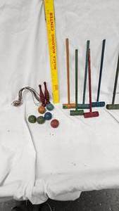 lot 110 image: Mini Croquet Set wbox