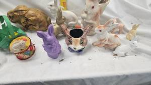 lot 147 image: Vintage Easter Lot