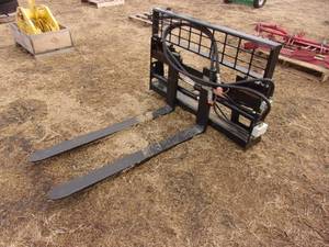 lot 12 image: AGT 48 Skidsteer Mount Hydraulic Pallet Forks (UNUSED)