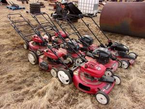 lot 58 image: 8 Toro Walk Behind Mowers