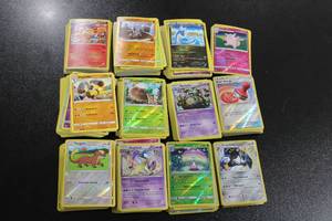 lot 62 image: Pre 2020 Non Holo Rare - Reverse Holo - Holo Rare Lot  500 Cards NO COMMONUNCOMMON