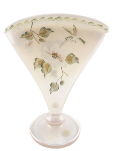lot 29A image: 1996 FENTON Opalescent Iridescent Pink Floral & Hummingbird Hand Painted Fan Vase (Limited Edition #139)