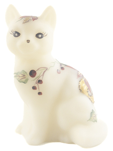 lot 38B image: 1996 FENTON Hand Painted Poinsettia Sitting Cat Figurine