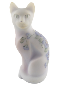 lot 38P image: FENTON Blue Burmese Hand Painted Hibiscus Sitting Cat Figurine (Limited Edition #7164750)
