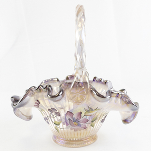 lot 4 image: FENTON Champagne Iridescent Ribbon Hand Painted Hummingbird  8 Glass Candy Basket 