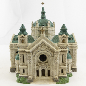 lot 11 image: Daytons City Sights St Paul Cathedral Model Estimated Replacement Value $250