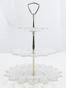 lot 51 image: 3 Tier Glass Cookie Tray