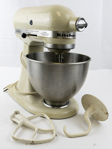lot 21A image: KITCHENAID Hobart Almond Cream Stand Mixer. Working Model K45SS circa 1980s