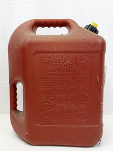 lot 90 image: BLITZ 6 Gallon Gasoline Can