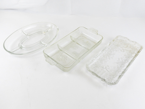 lot 107 image: Group of 3 Glass Serving Tray