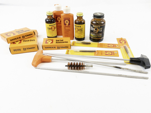 lot 143 image: Vintage Hoppes 9 Gun Cleaner and Accessories