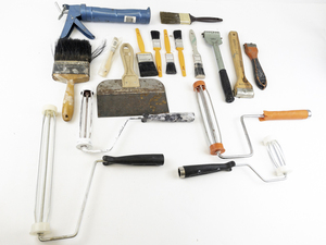 lot 163 image: Paint Lot - Brushes, Rollers, & Scrapers