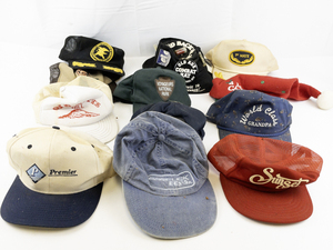 lot 171 image: Group of 12 Vintage Hats Lot