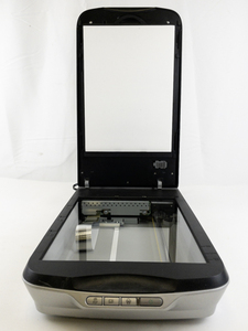 lot 181 image: EPSON Perfection 4490 Photo Flatbed Scanner