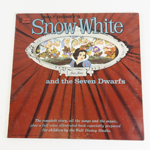 lot 217 image: Snow White & the Seven Dwarfs Record Vinyl - ST 3906