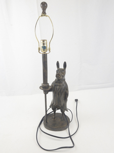 lot 18A image: Vintage Bronze Butler Pig Lamp -Lights Up with Bulb