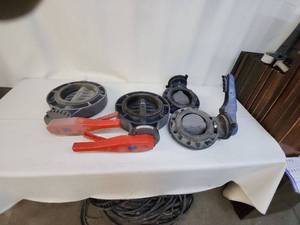 lot 38 image: Set of Industrial Pipe Fittings and Hand Valves