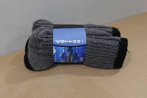 lot 43 image: St Johns Bay Thermal Socks -Shoe Sizes 6.5-12