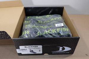 lot 57 image: Blackfish Unisex Rage Black Ankle Boots -Size 7