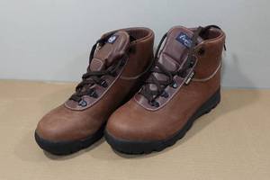 lot 108 image: Vasque Mens Sundowner GTX Hiking Boots -Size 11.5 Wide
